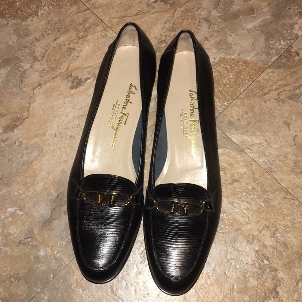 Salvatore Ferragamo women’s size 10 loafers